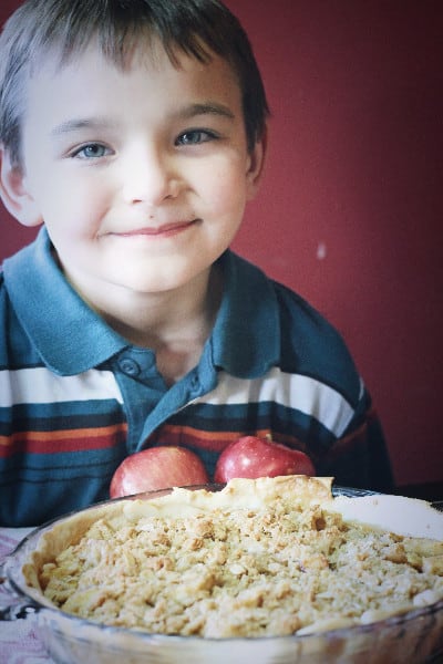 homemade apple pie lucas